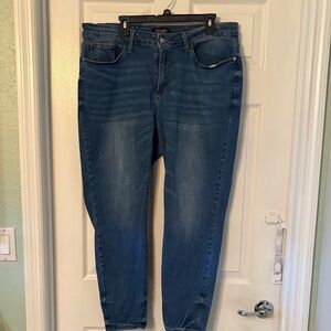 Judy Blue Dark Wash Ankle Jeans